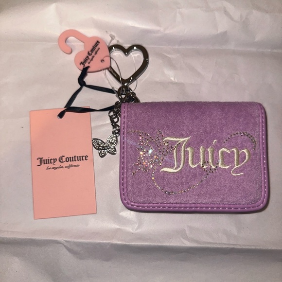 Juicy Couture Lavender Wallet with Heart Keychain - Picture 1 of 3